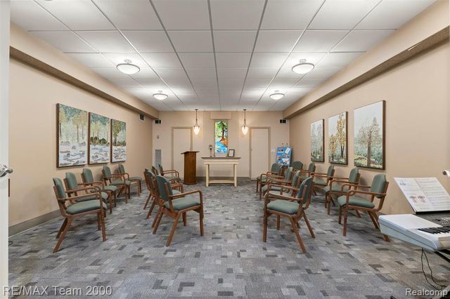 21800 Morley Avenue 417, Dearborn, MI 48124