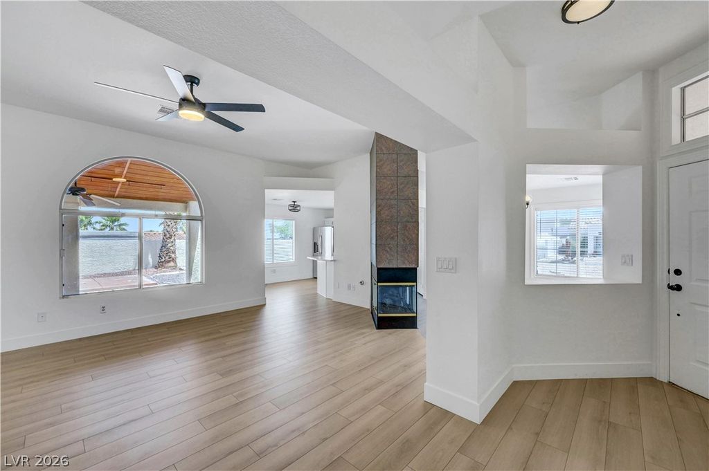 400 Breeze Way, Henderson, NV 89015 — photo 4
