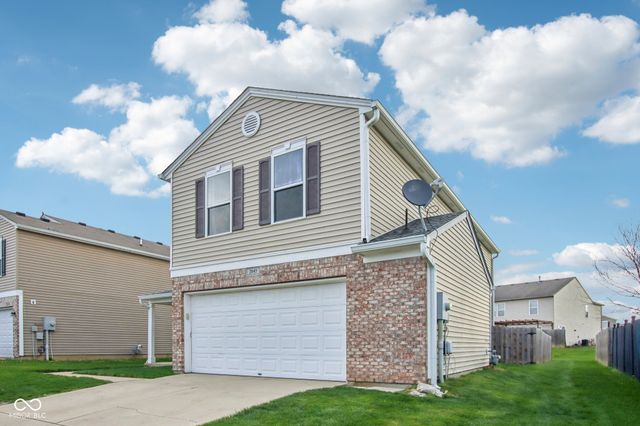 2045 Morning Light Lane, Greenwood, IN 46143