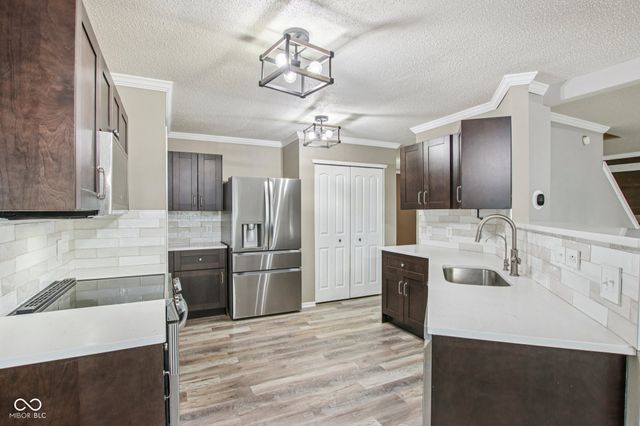 2045 Morning Light Lane, Greenwood, IN 46143