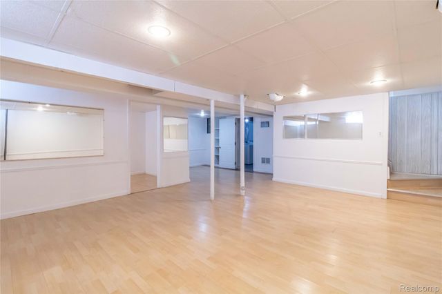 1871 Fleetwood Drive, Troy, MI 48098