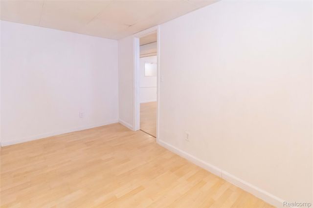 1871 Fleetwood Drive, Troy, MI 48098