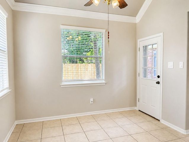 519 Oleander Street, Lake Jackson, TX 77566