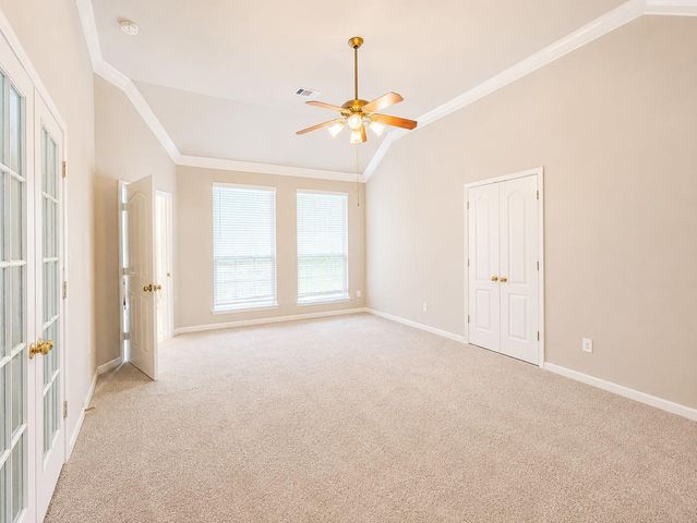519 Oleander Street, Lake Jackson, TX 77566
