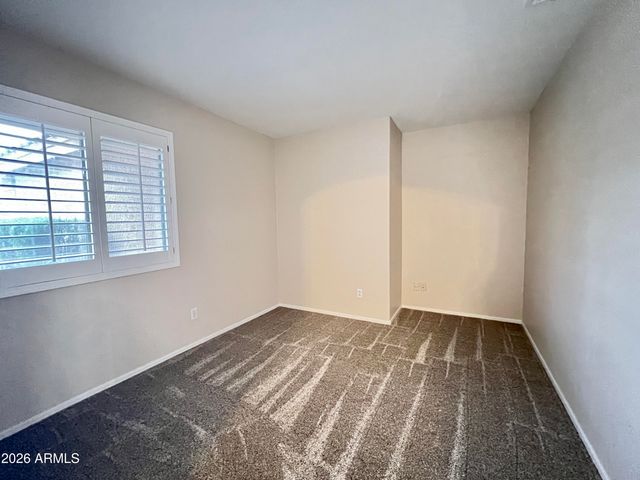 484 W REDWOOD Drive, Chandler, AZ 85248