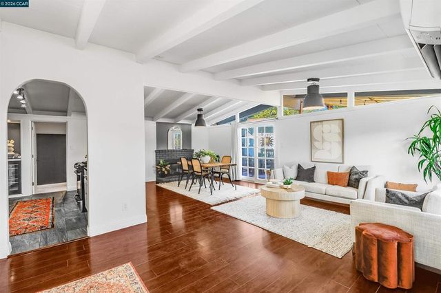 341 Paloma Ct, Martinez, CA 94553