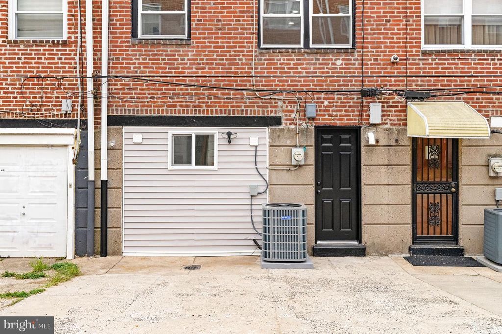 7703 GILBERT ST, Philadelphia, PA 19150