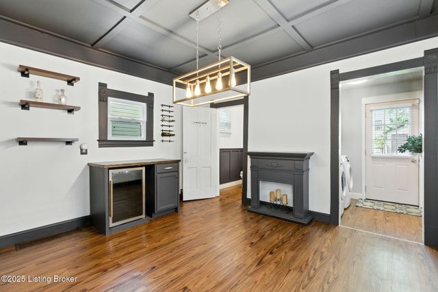 1222 Goss Ave, Louisville, KY 40217