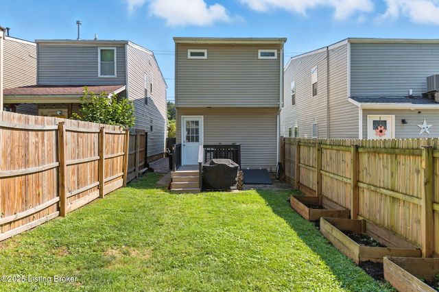 1222 Goss Ave, Louisville, KY 40217