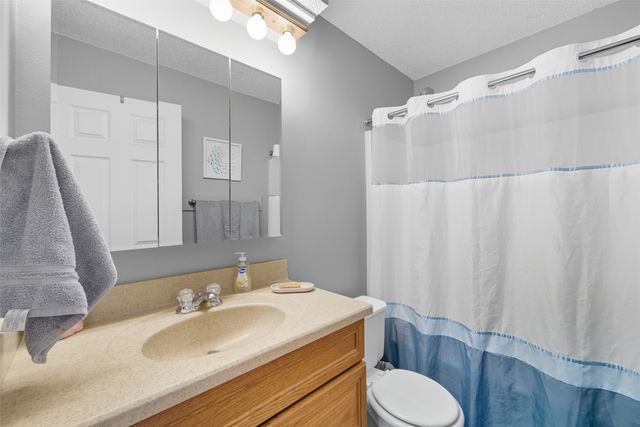 1028 7th Street NW, Altoona, IA 50009