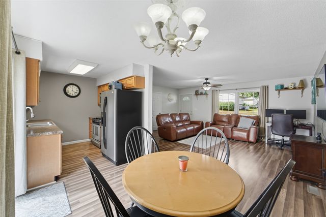1028 7th Street NW, Altoona, IA 50009