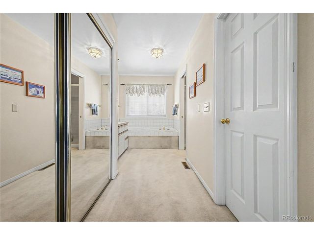 1560 S Quebec Way 56, Denver, CO 80231