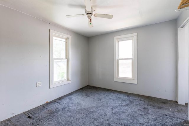 126 E Whitley Street, Churubusco, IN 46723