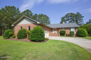 1205 Greenbriar Drive, Vass, NC 28394