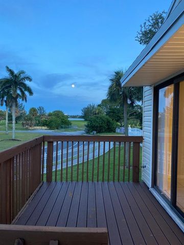 629 Executive Center Dr J203, West Palm Beach, FL 33401