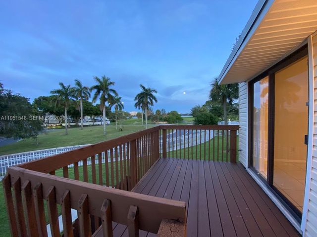 629 Executive Center Dr J203, West Palm Beach, FL 33401