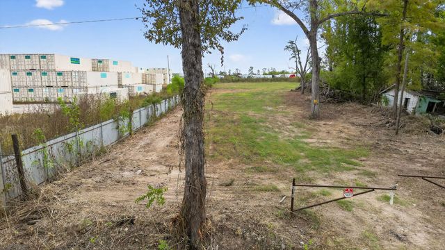 6110 Norwich Street, Houston, TX 77028