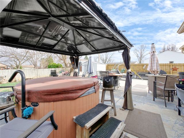 1407 Navajo Drive, Xenia, OH 45385