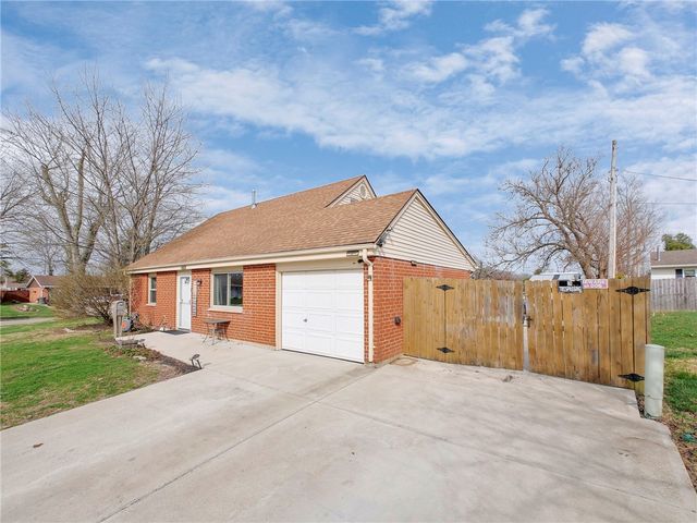 1407 Navajo Drive, Xenia, OH 45385