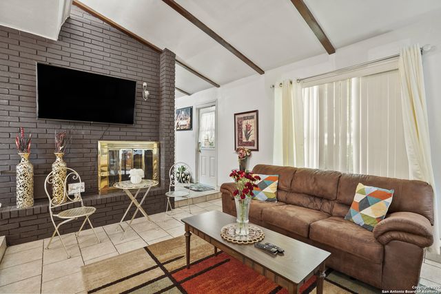 2118 Gaines Mill, San Antonio, TX 78245