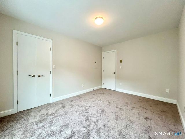 19 Somers Street B8, Danbury, CT 06810