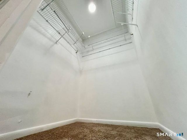 19 Somers Street B8, Danbury, CT 06810
