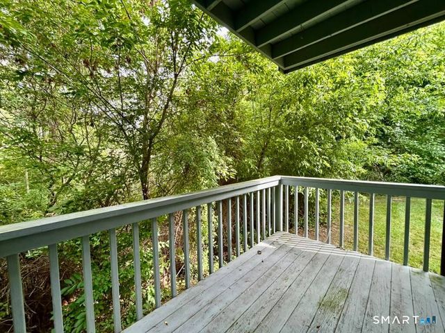 19 Somers Street B8, Danbury, CT 06810