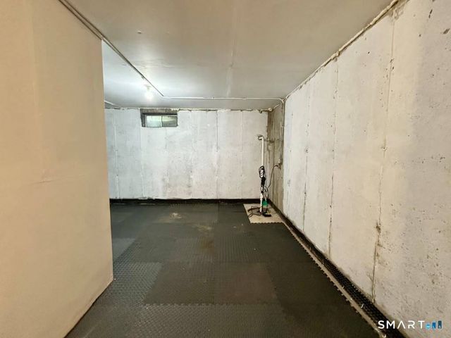19 Somers Street B8, Danbury, CT 06810