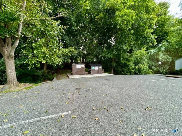 19 Somers Street B8, Danbury, CT 06810