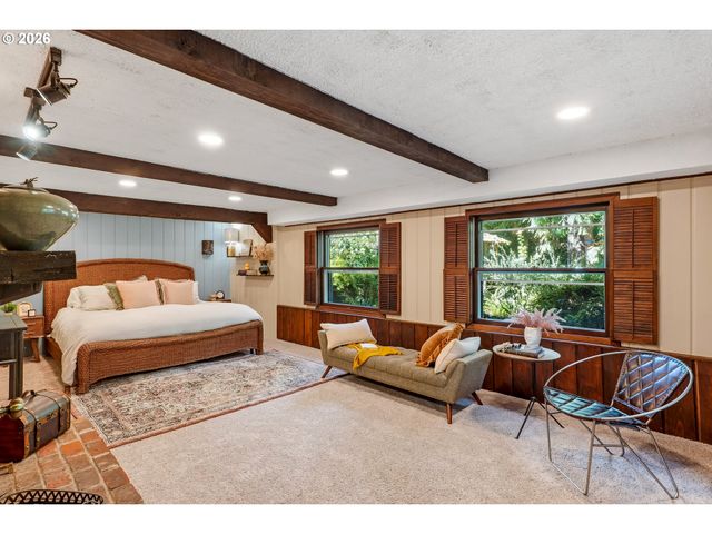 10235 Nw LEAHY Rd, Portland, OR 97229