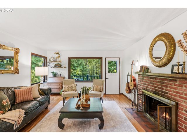 10235 Nw LEAHY Rd, Portland, OR 97229