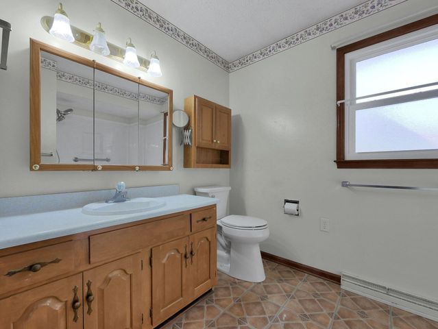 1760 Rainbow Drive NE, Lancaster, OH 43130