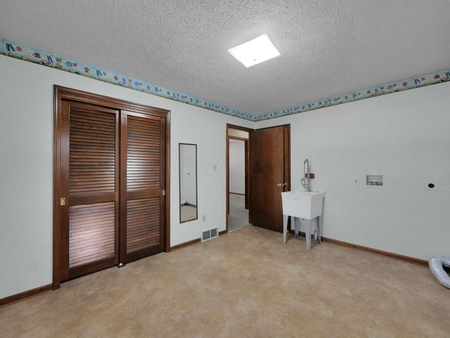 1760 Rainbow Drive NE, Lancaster, OH 43130