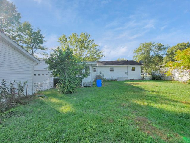 1760 Rainbow Drive NE, Lancaster, OH 43130