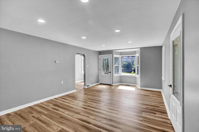 2122 HAMPDEN BLVD, Reading, PA 19604