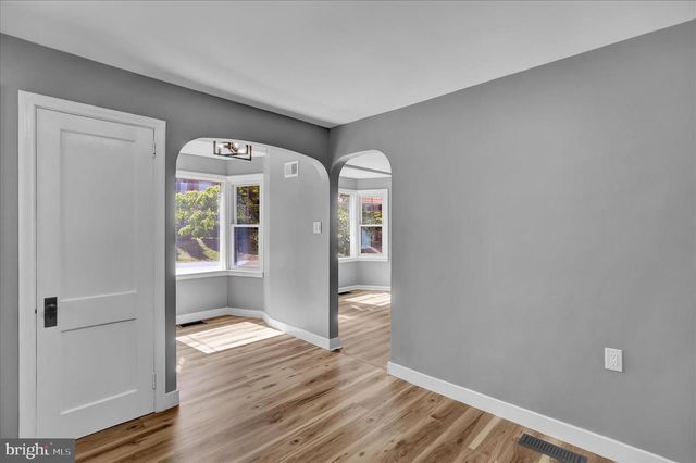 2122 HAMPDEN BLVD, Reading, PA 19604