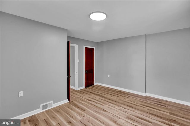 2122 HAMPDEN BLVD, Reading, PA 19604