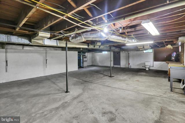 2122 HAMPDEN BLVD, Reading, PA 19604