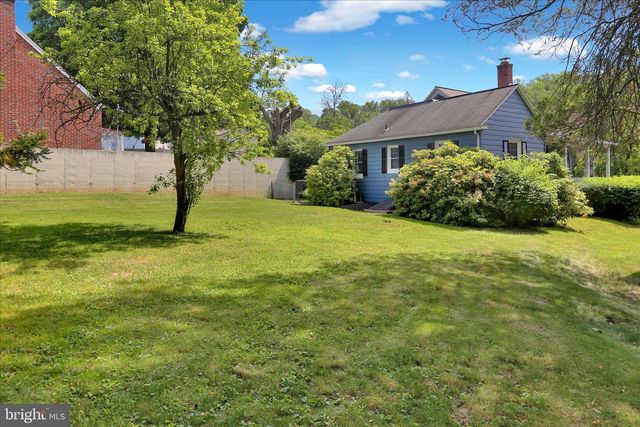 2122 HAMPDEN BLVD, Reading, PA 19604