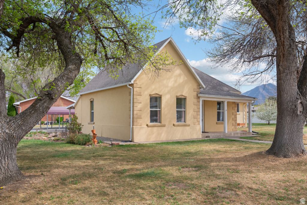 Image 2 of property listing at 288 N 700 E, Spanish Fork, UT 84660