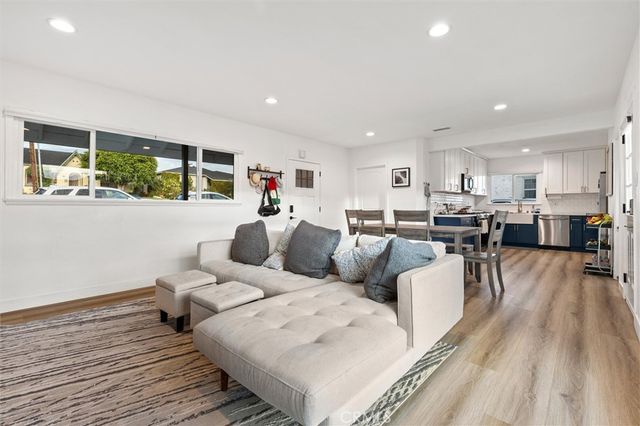 307 S Hillcrest, La Habra, CA 90631