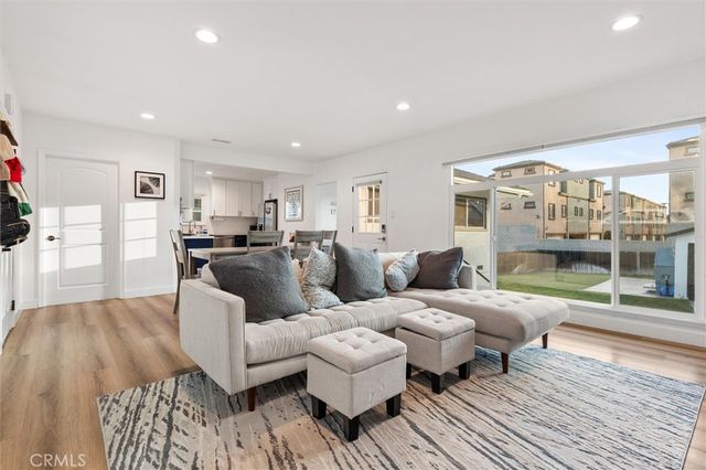 307 S Hillcrest, La Habra, CA 90631