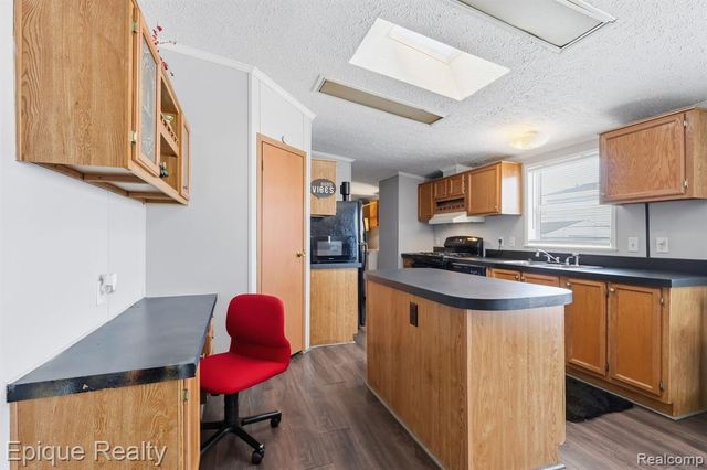 37829 Culver Drive, Clinton Township, MI 48036