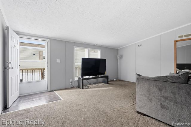 37829 Culver Drive, Clinton Township, MI 48036