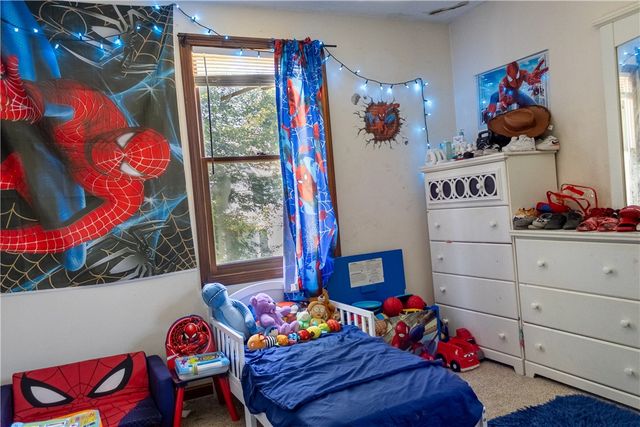 94 Waverly Street, Warwick, RI 02889