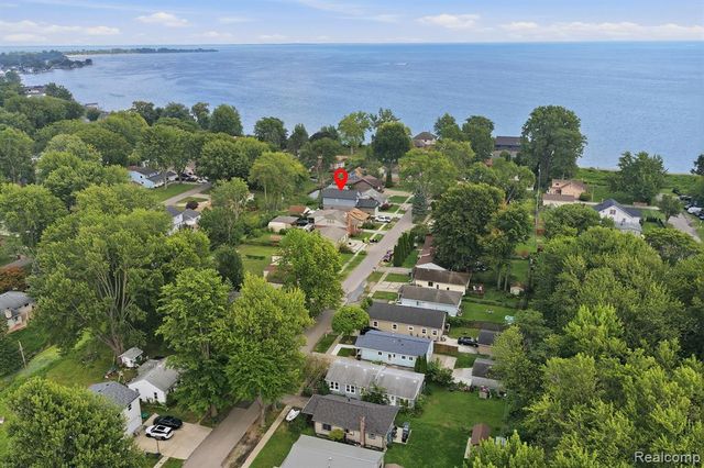 27827 S Moran Street, Harrison Twp, MI 48045