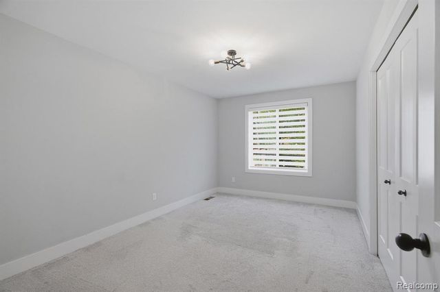 27827 S Moran Street, Harrison Twp, MI 48045