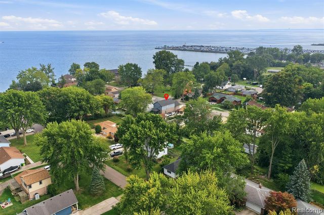 27827 S Moran Street, Harrison Twp, MI 48045