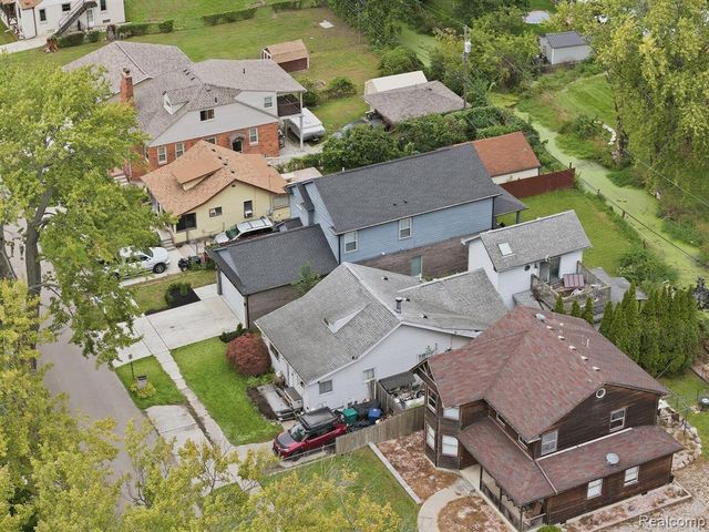 27827 S Moran Street, Harrison Twp, MI 48045