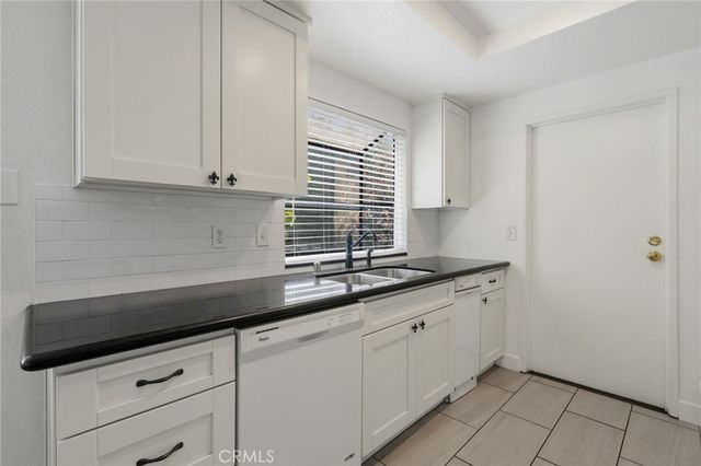 689 W Sierra Madre, Sierra Madre, CA 91024